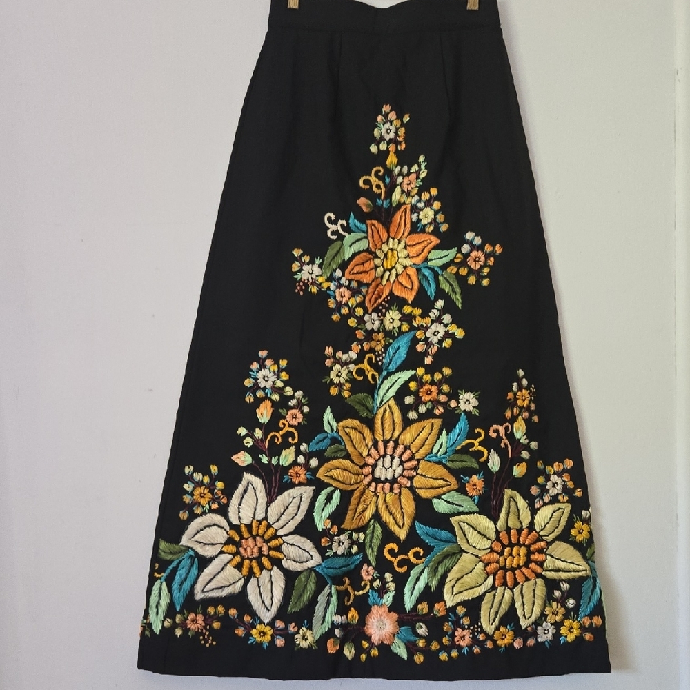 RARE VINTAGE 1970s TERSORO'S Floral Embroidered Maxi Skirt - Vtg Sz 12